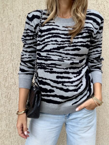 Alessia Grey & Black Knit